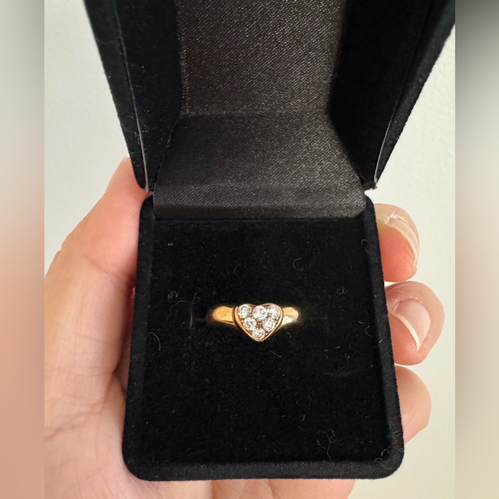 Tiffany&Co. 6 Diamonds Paved Heart Shape 18K Yellow Gold Ring Size 4